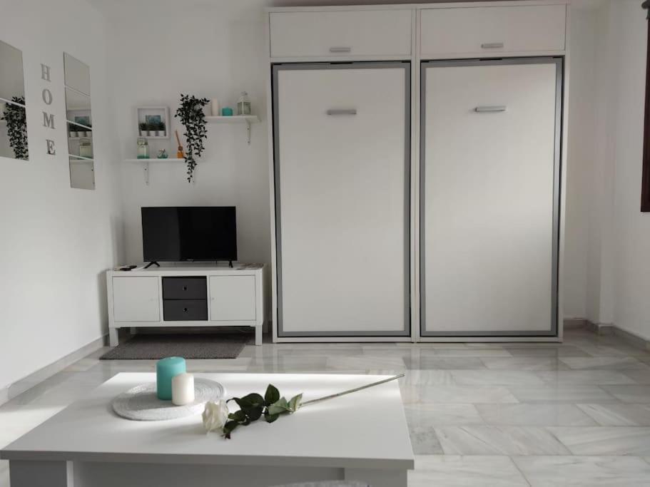 Apartamento Maika Benalsun Pueblo Evita Бенальмадена Екстер'єр фото